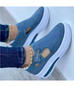 Retro Chic Women's Casual Walking Shoes - Breathable PU Wedge Slip-On Flats with Anti-Slippery Mesh Upper and Large Size Options