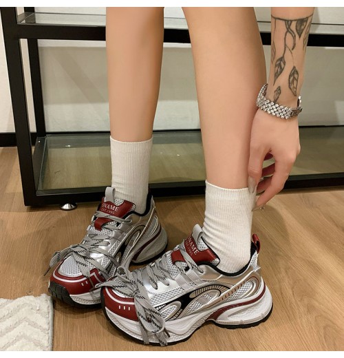 Spring And Autumn Women's Outdoor Running Shoes Fashion All Lightweight Breathable Durable Flat Sports Shoes Spring And Autumn Women's Outdoor Running Shoes Fashion All Lightweight Breathable Durable Flat Sports Shoes